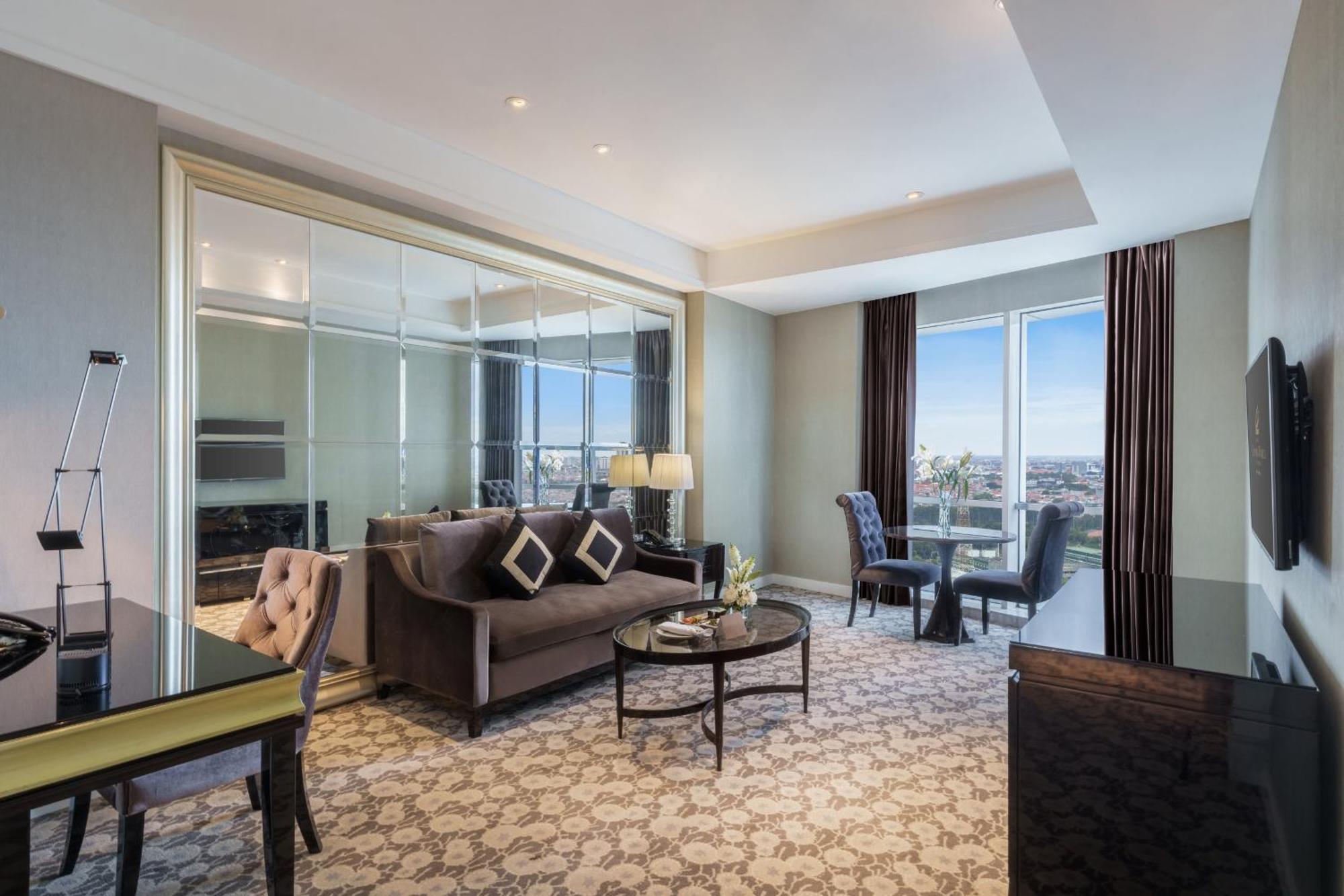 Hotel Ciputra World Surabaya Managed By Swiss-Belhotel International Eksteriør billede