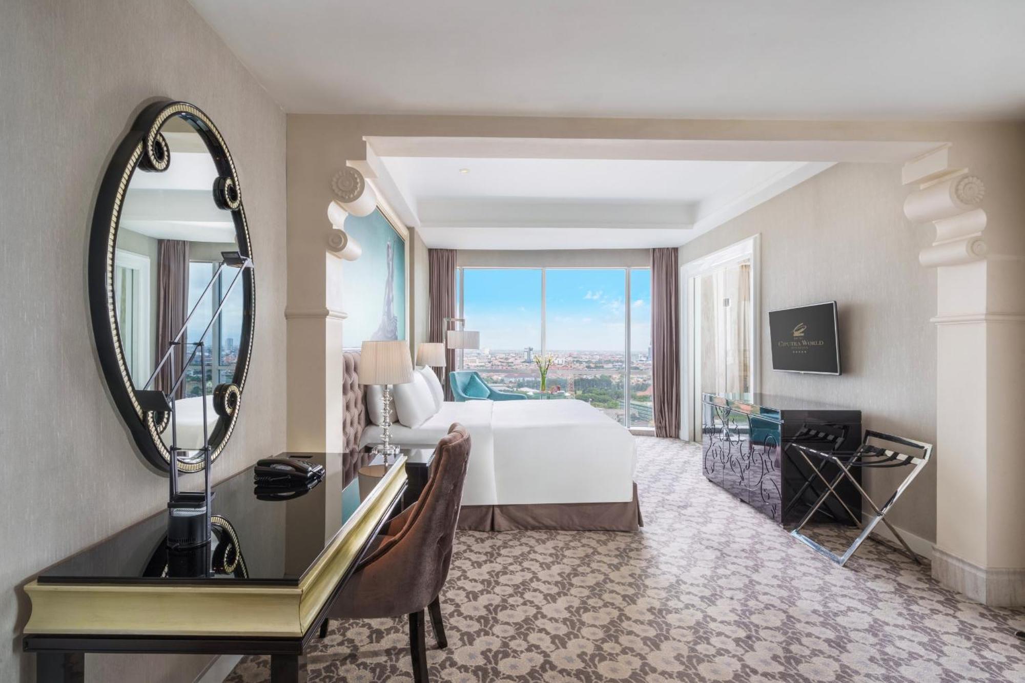 Hotel Ciputra World Surabaya Managed By Swiss-Belhotel International Eksteriør billede